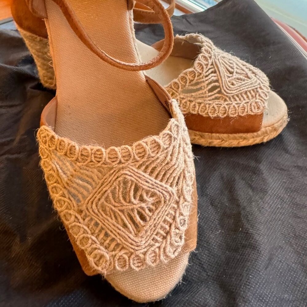 Conchisa Carol Zaffron Brown Suede Woven Raffia Espadrille Sandals, S 39 (8-8.5)